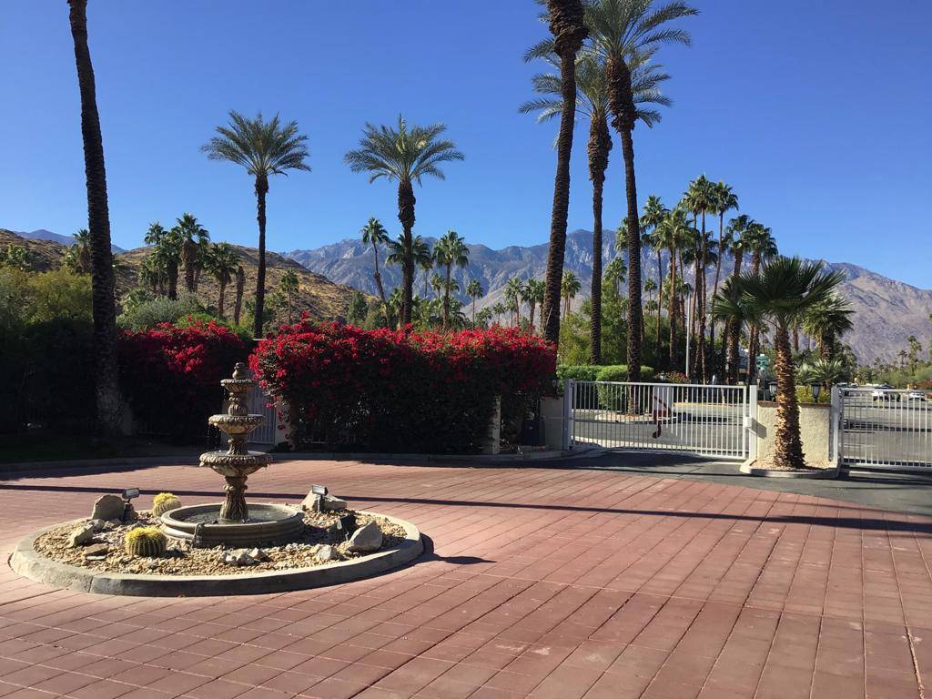 Palm Springs, CA 92264,2700 Golf Club DR #4