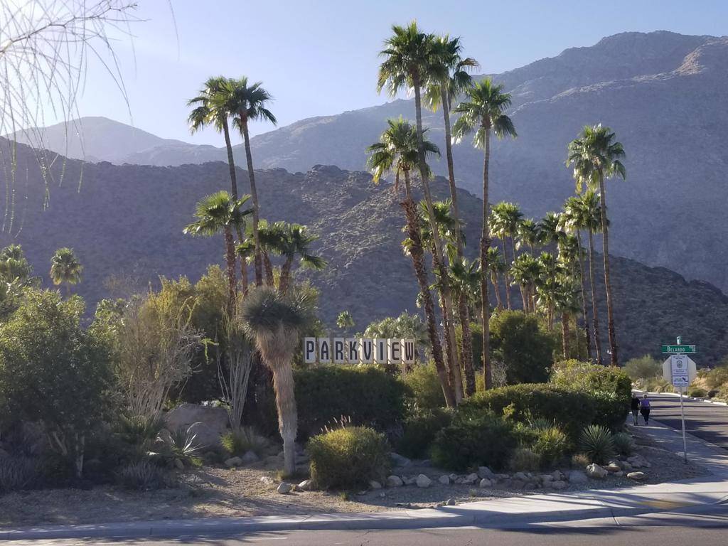 Palm Springs, CA 92264,709 Scenic View RD