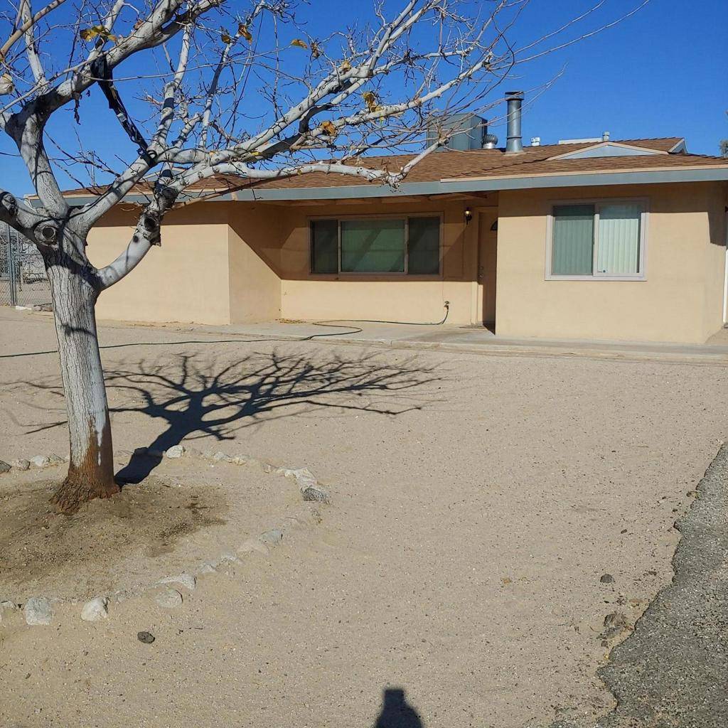 29 Palms, CA 92277,73430 Raymond DR