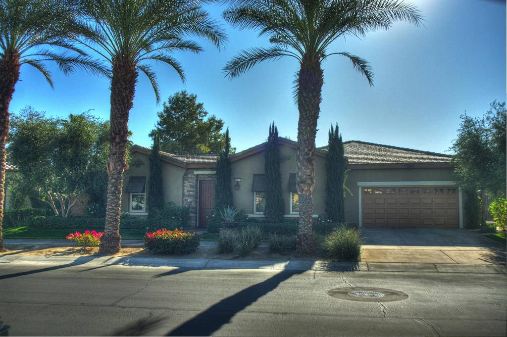 La Quinta, CA 92253,61016 Desert Rose DR