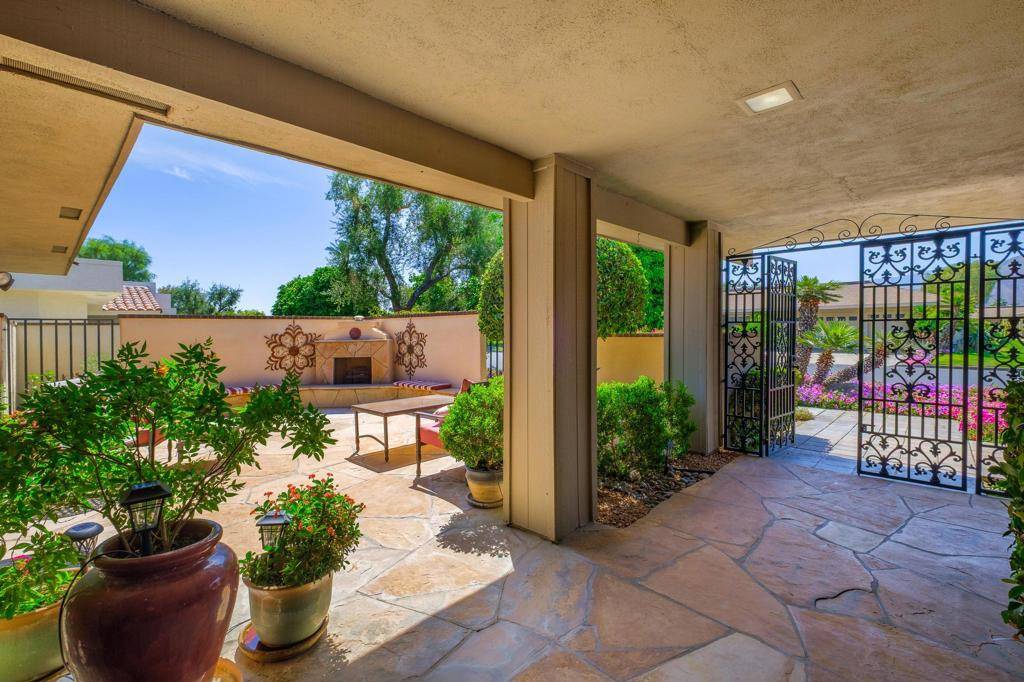 Rancho Mirage, CA 92270,30 Columbia DR