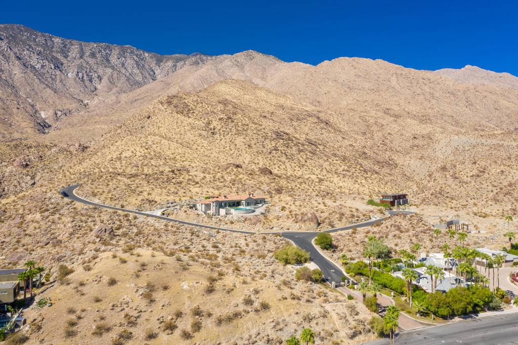 Palm Springs, CA 92264,205 Ridge Mountain DR