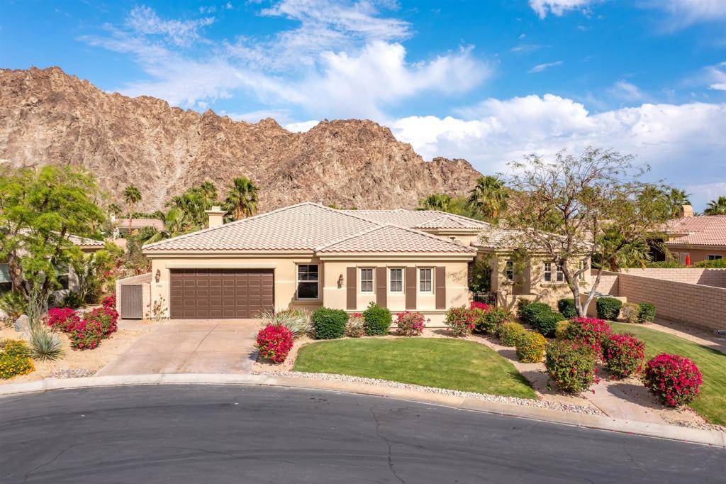 La Quinta, CA 92253,47880 White Fox CT