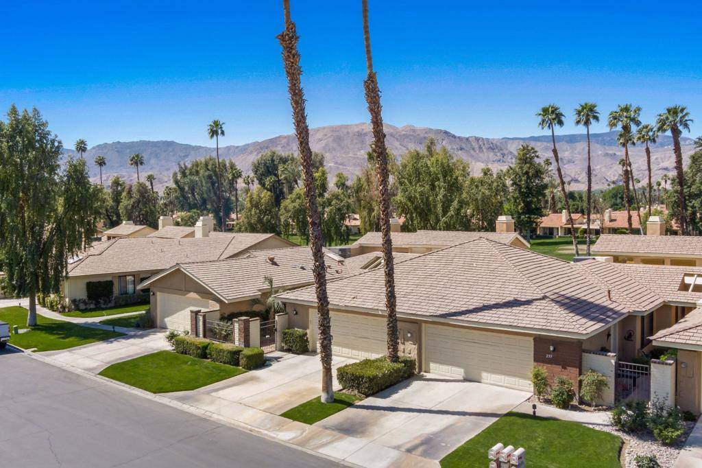 Palm Desert, CA 92260,235 Santa Barbara CIR