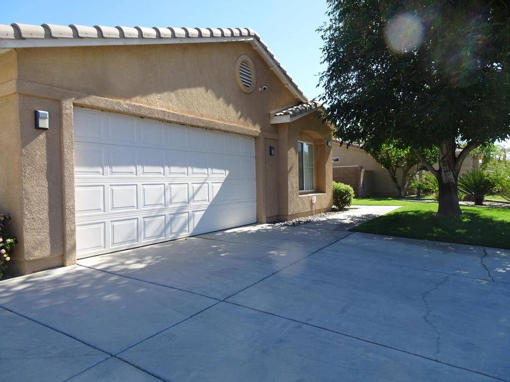 Indio, CA 92201,83290 Mango WALK