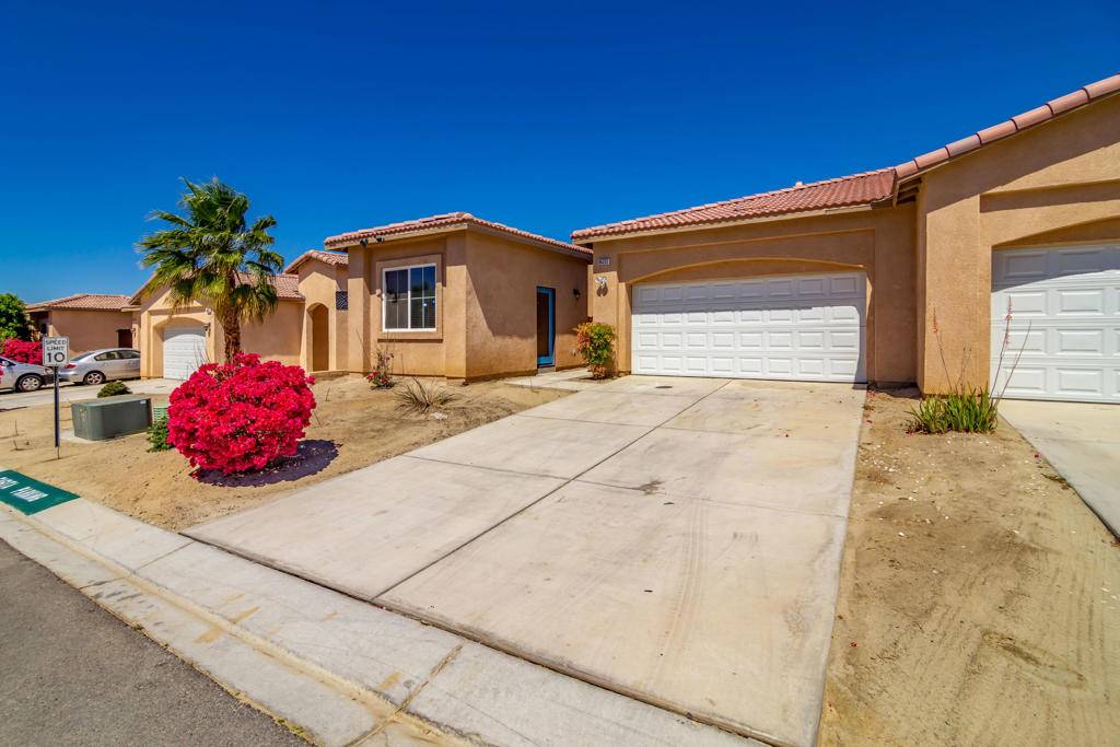 Coachella, CA 92236,86222 Grenache LN