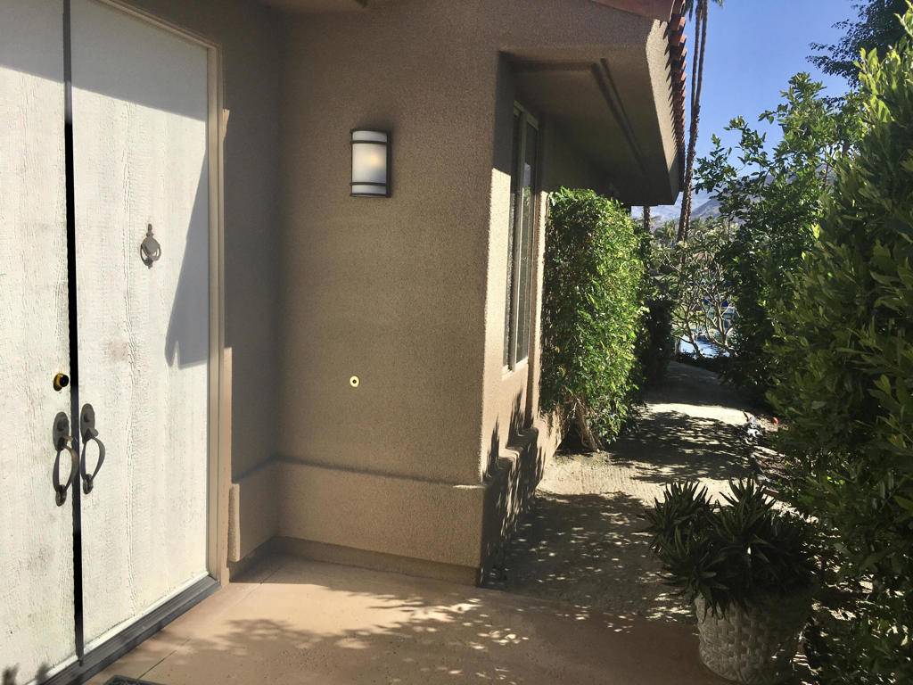 Rancho Mirage, CA 92270,2 Lake Shore