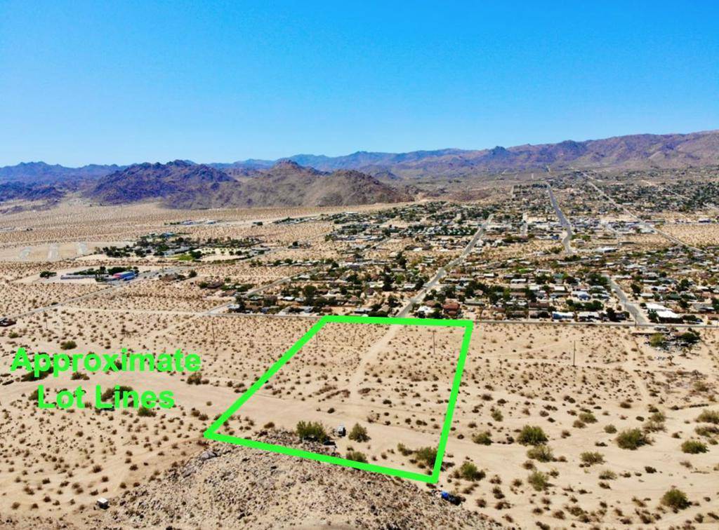 Joshua Tree, CA 92252,102 Hilltop DR