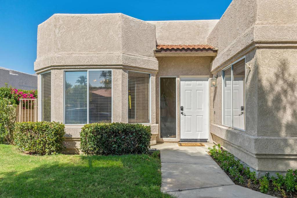 La Quinta, CA 92253,48118 Via Hermosa