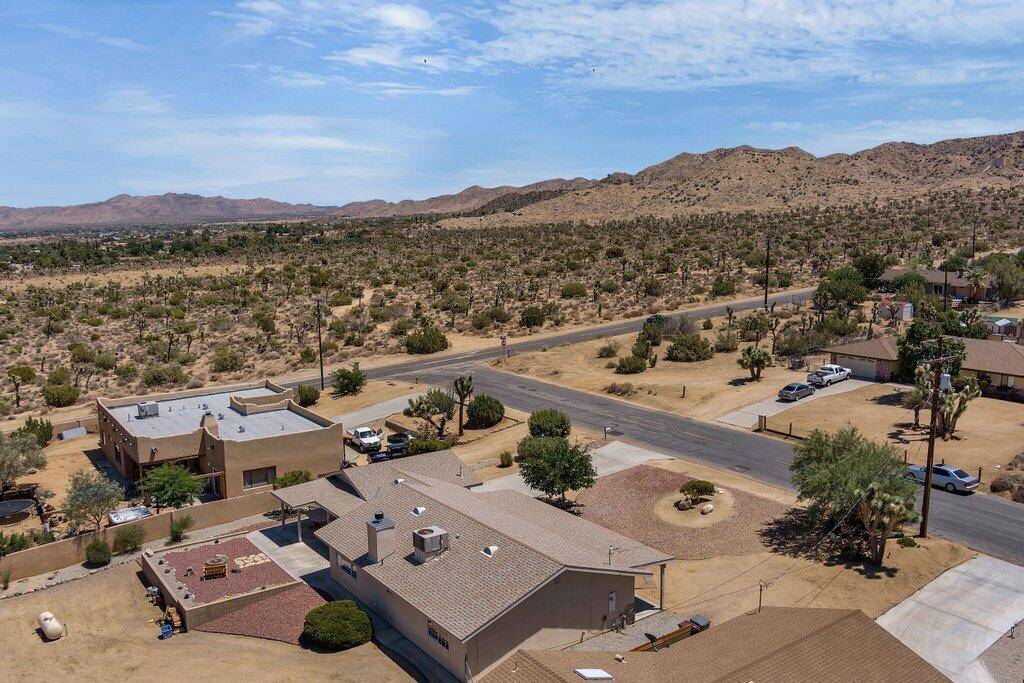 Yucca Valley, CA 92284,56070 Desert Gold DR