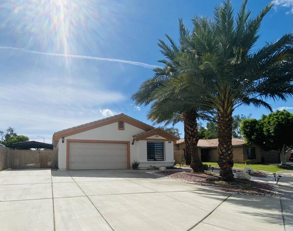 Indio, CA 92201,83305 Tropical Whisper CT