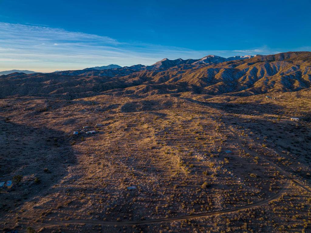 Pioneertown, CA 92268,1 Devil'S Gate Pass RD