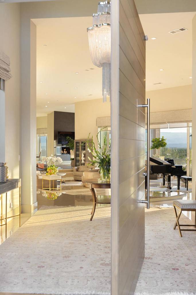 Palm Springs, CA 92264,200 Ridge Mountain DR