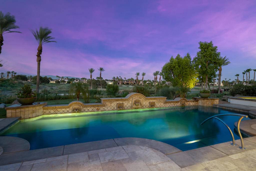 La Quinta, CA 92253,52882 Via Dona