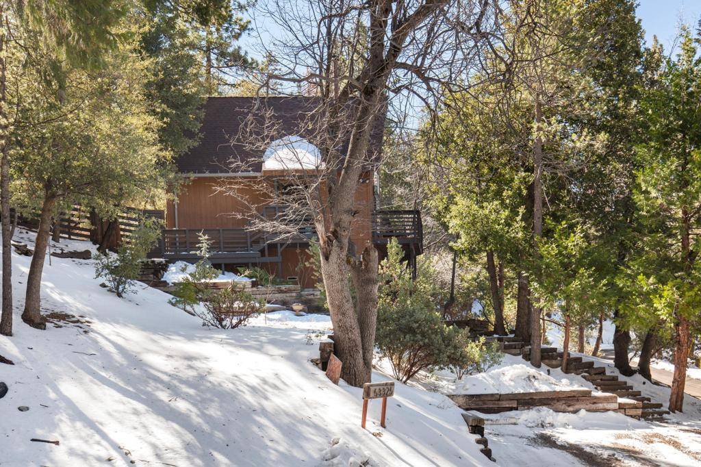 Idyllwild, CA 92549,53325 Rising Glen RD