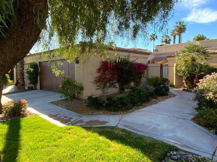 Palm Desert, CA 92211,76535 Begonia LN