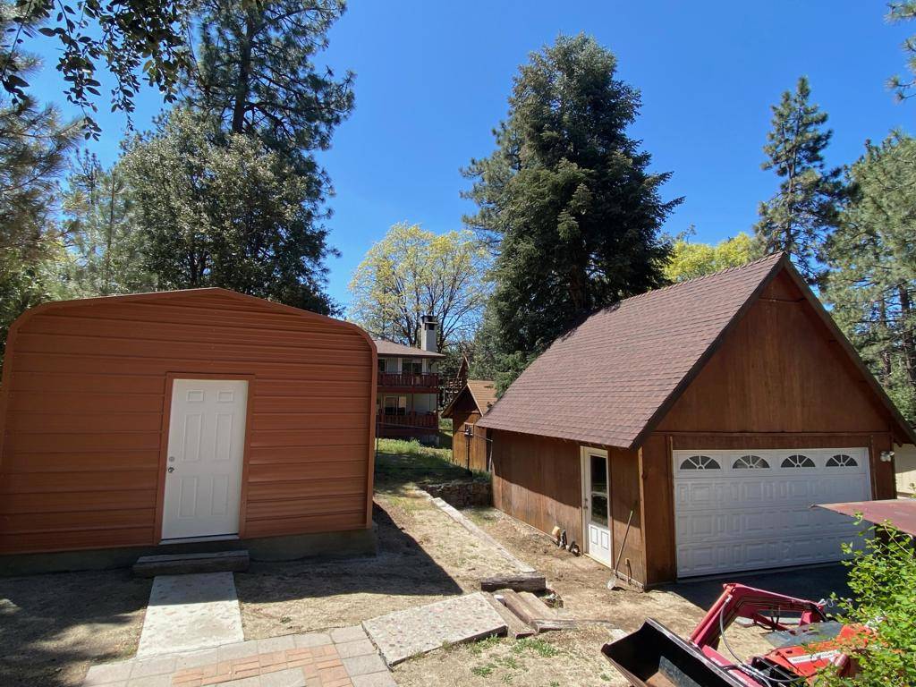 Idyllwild, CA 92549,54305 Live Oak ST