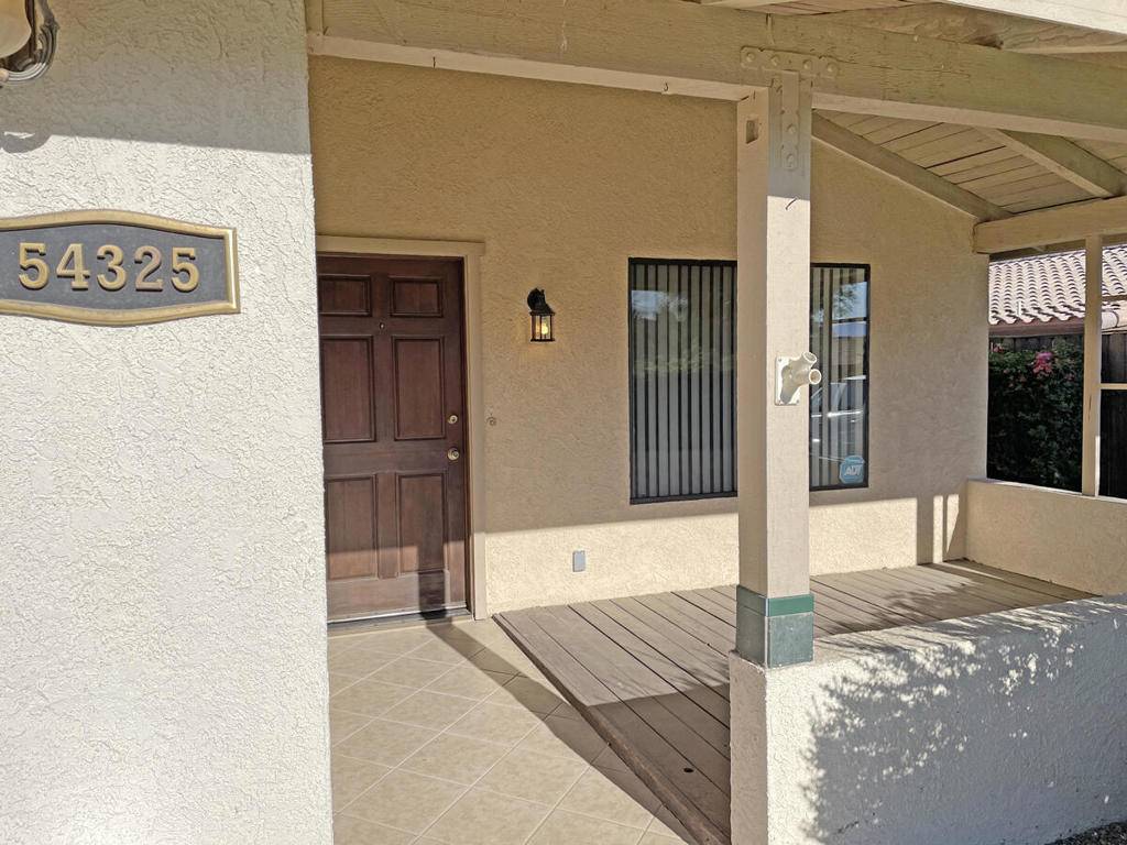 La Quinta, CA 92253,54325 Avenida Madero