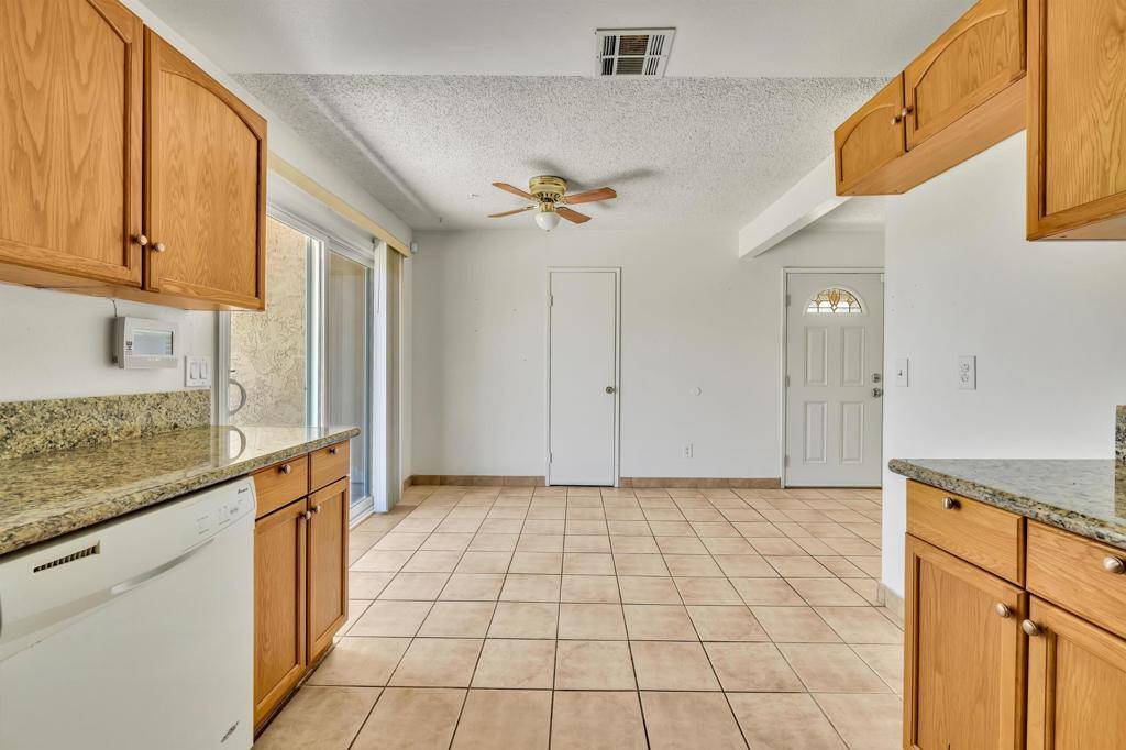 La Quinta, CA 92253,52551 Avenida Martinez