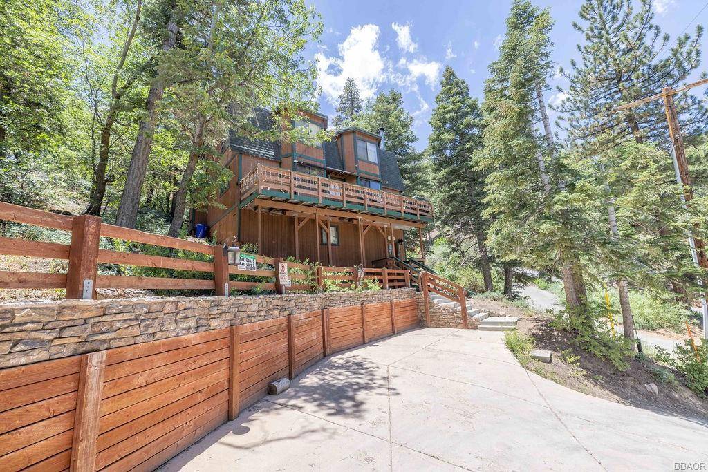 Big Bear, CA 92315,42969 Dogwood DR