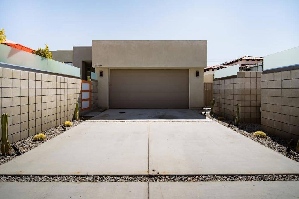 La Quinta, CA 92253,54680 Avenida Juarez