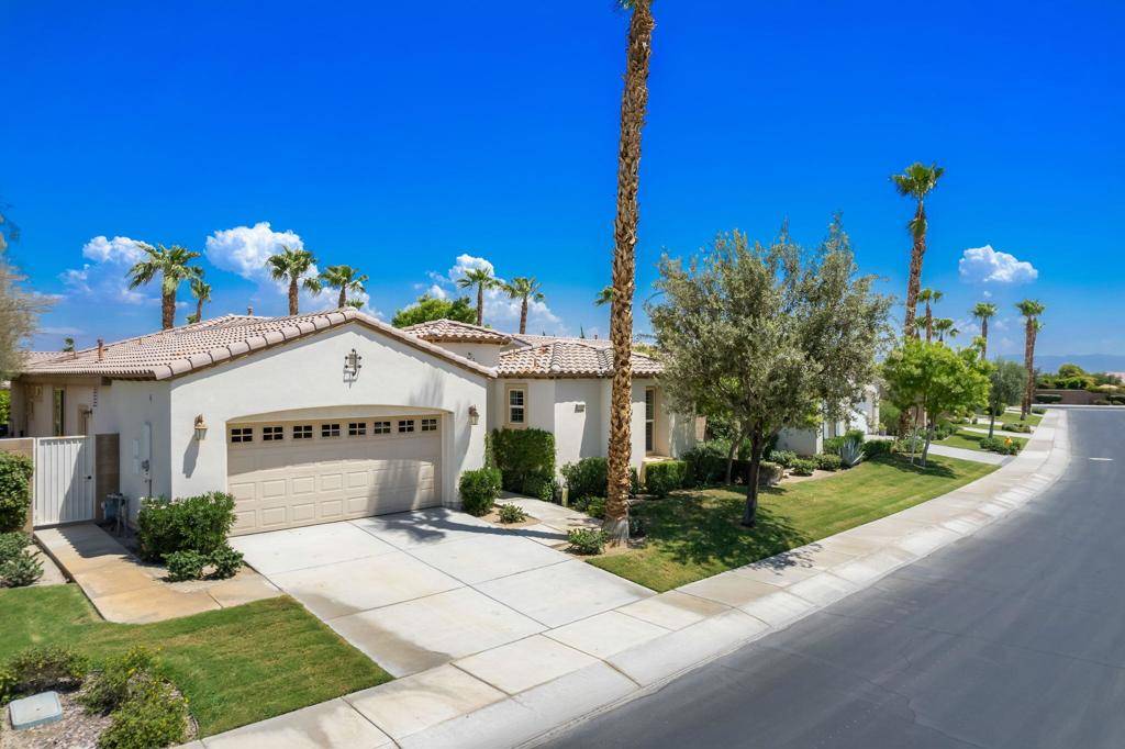 La Quinta, CA 92253,81420 Joshua Tree CT