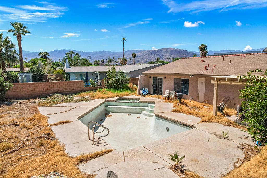 Palm Desert, CA 92260,43260 Rutledge WAY