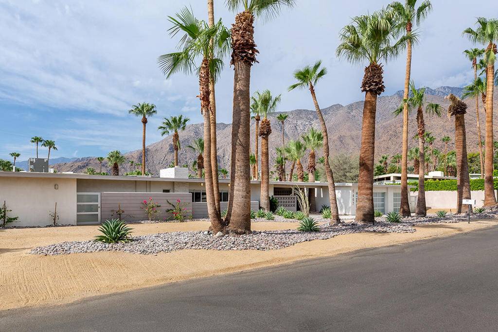 Palm Springs, CA 92262,467 W Mariscal RD