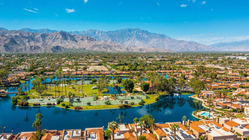 Rancho Mirage, CA 92270,207 Desert Lakes DR