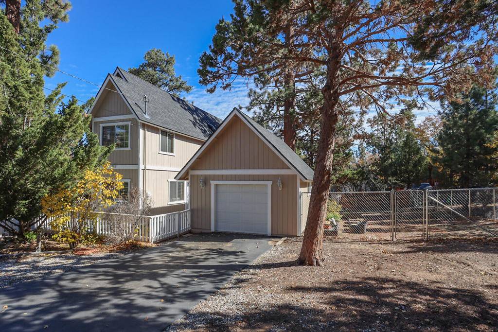 Sugarloaf, CA 92386,713 Highland LN