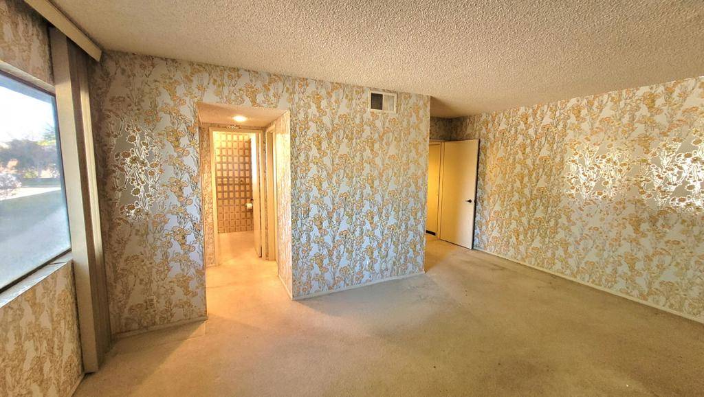 Palm Springs, CA 92262,300 Tiffany CIR E