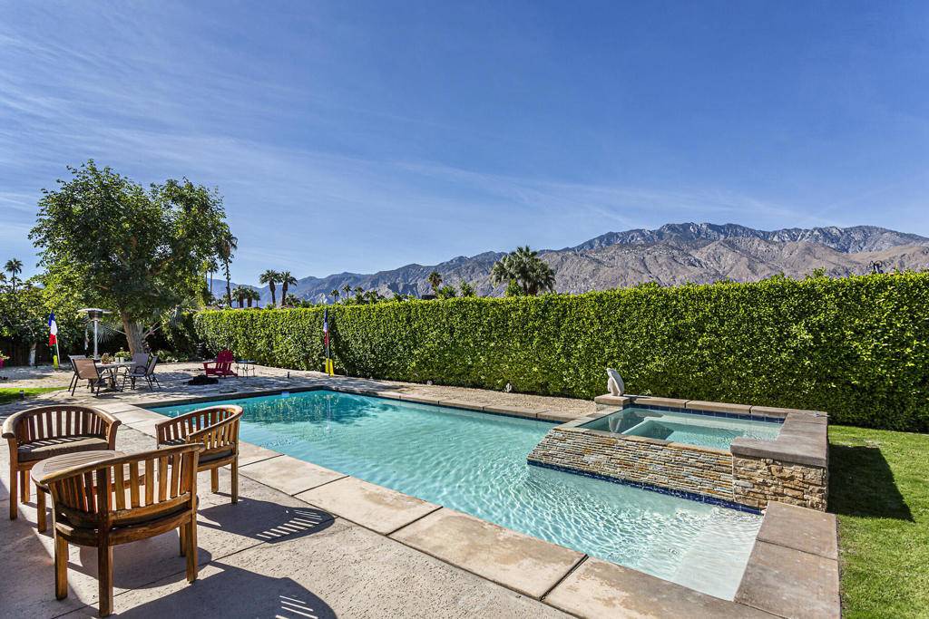 Palm Springs, CA 92262,839 N Camino Condor