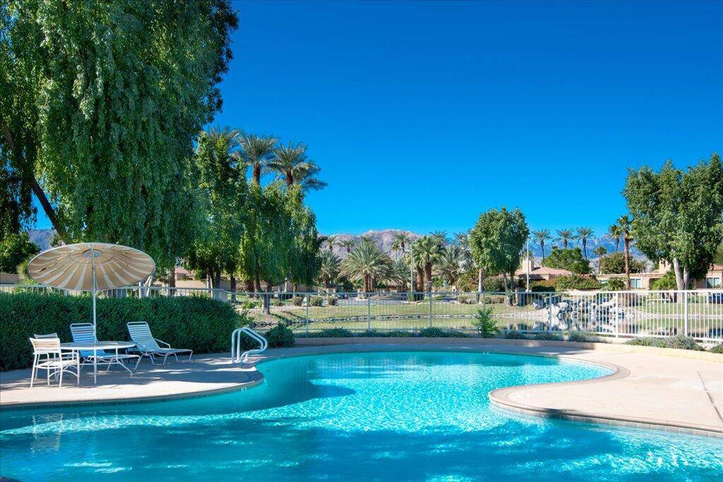 Palm Desert, CA 92260,44509 Baden CT