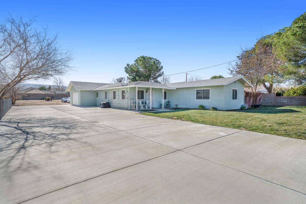 Lancaster, CA 93536,4558 W Avenue L 2