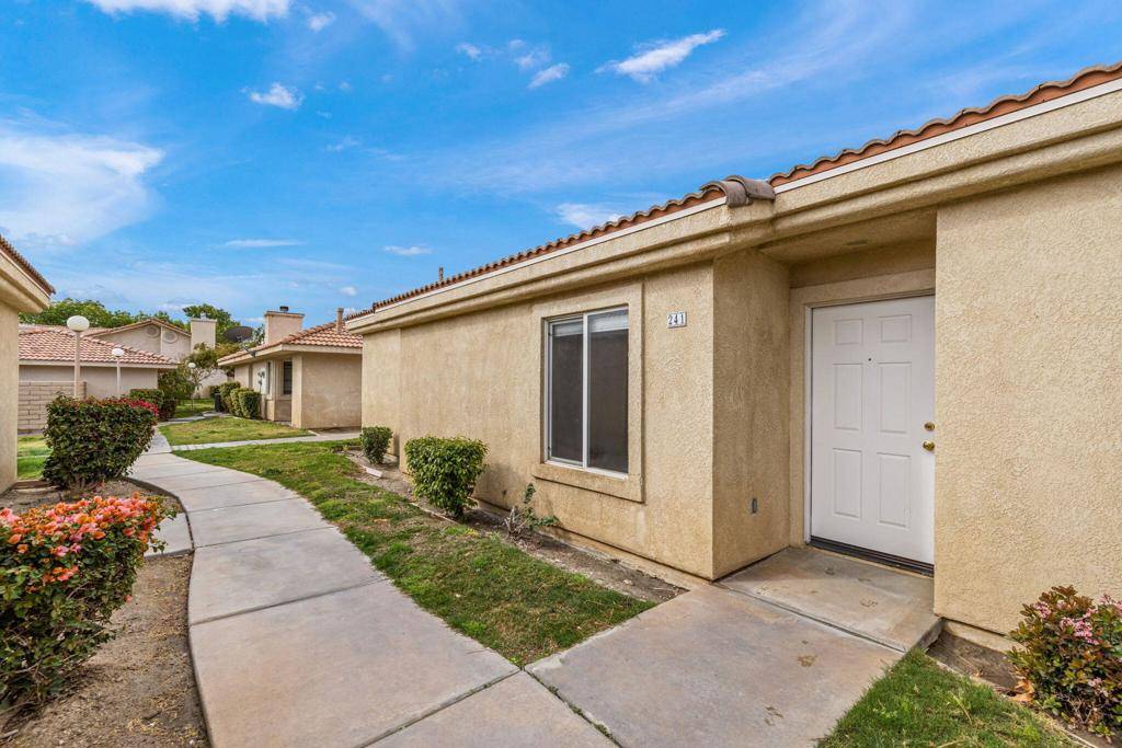 Indio, CA 92201,47395 Monroe ST #241