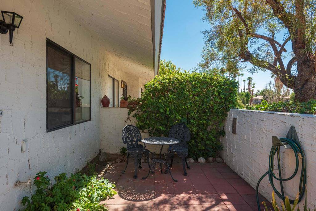 Palm Springs, CA 92264,2212 S Sunshine CIR