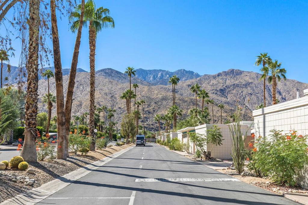 Palm Springs, CA 92264,1111 E Palm Canyon DR #344