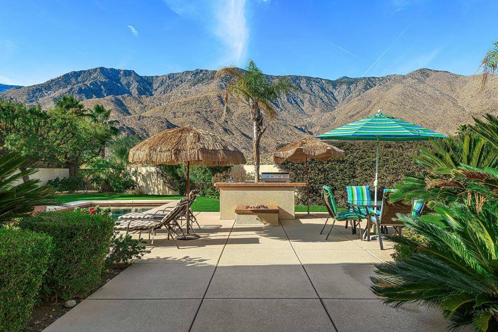 Palm Springs, CA 92264,225 E Bogert TRL