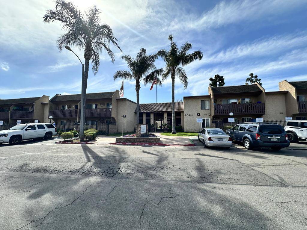 Santa Ana, CA 92705,801 S Lyon ST #168
