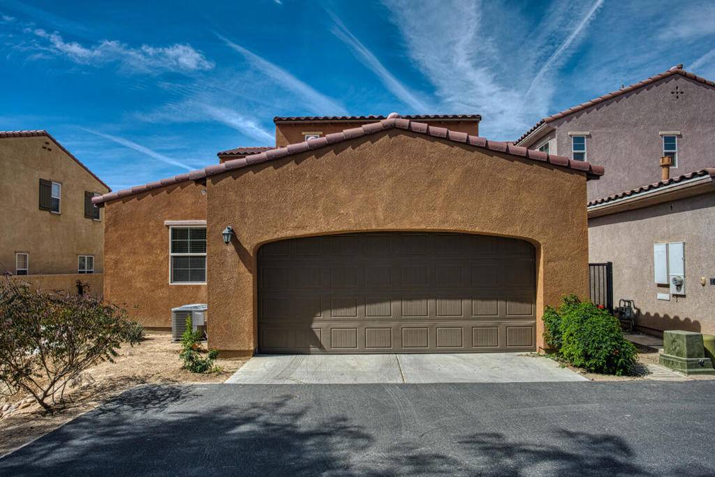 Palm Desert, CA 92211,579 Via De La Paz