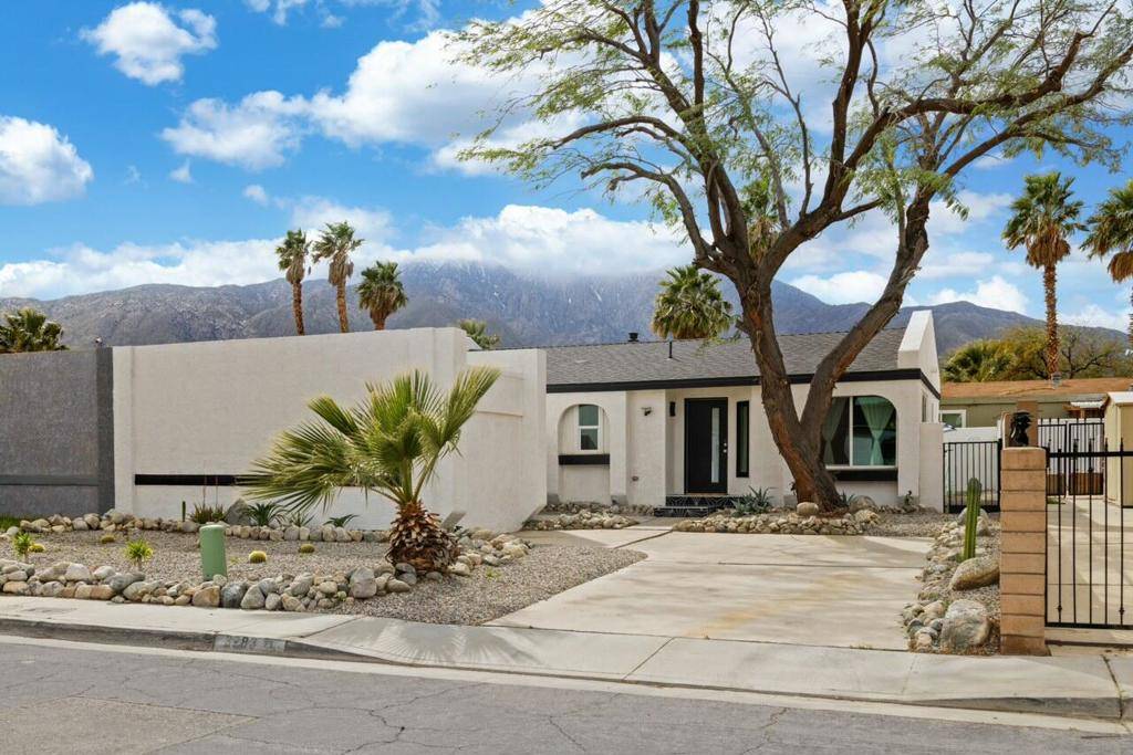 Palm Springs, CA 92262,3283 N Mountain Shadow DR