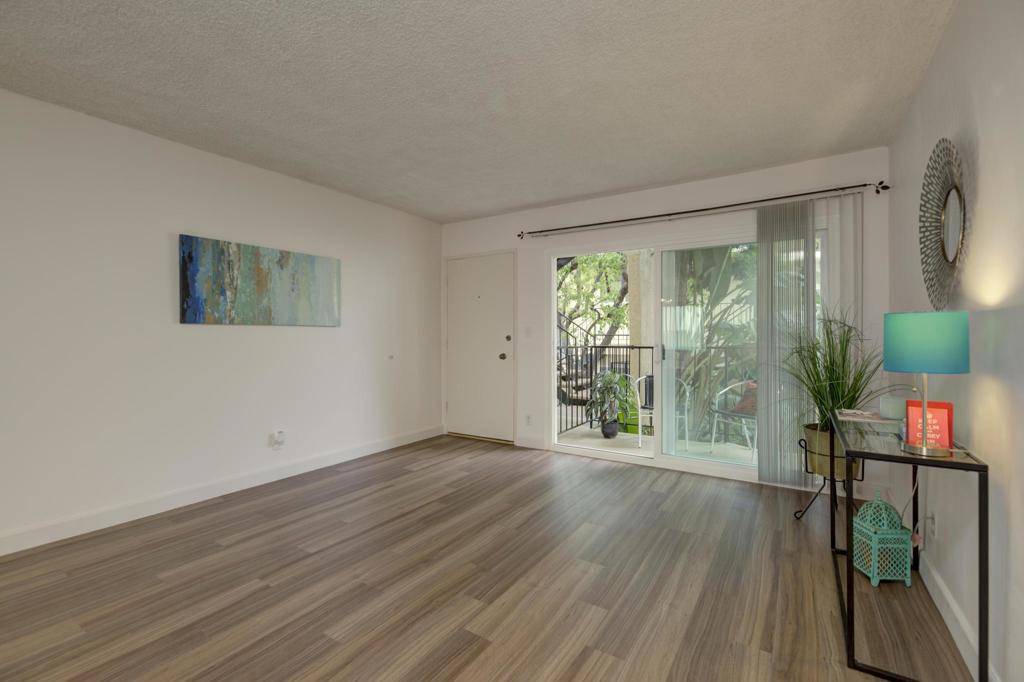 Redondo Beach, CA 90277,538 Avenue A #1a