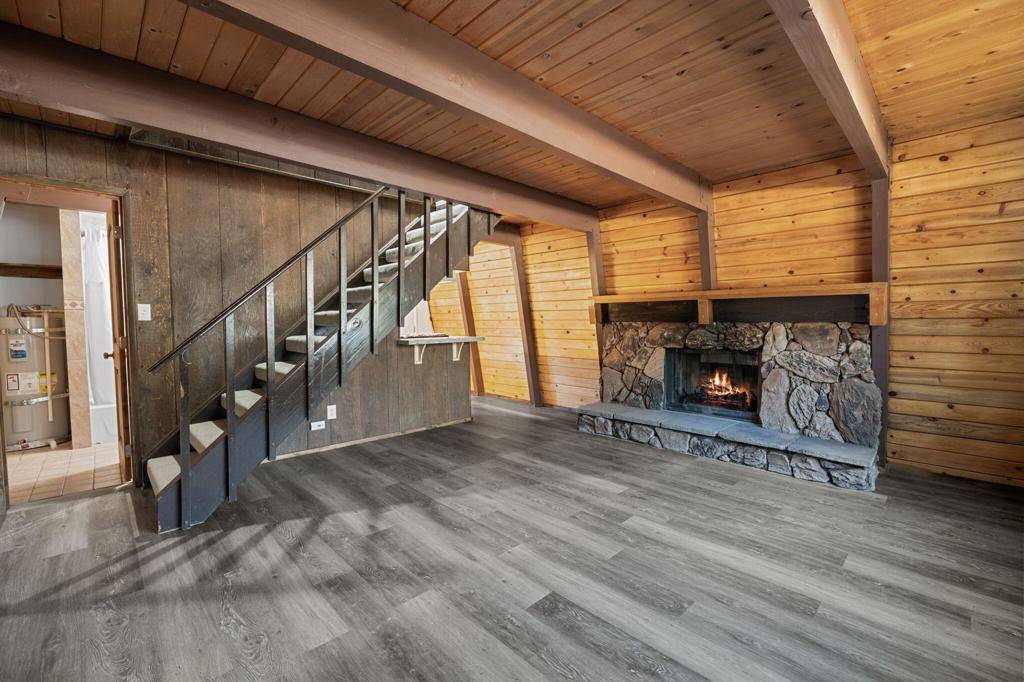 Big Bear, CA 92314,2063 10th LN