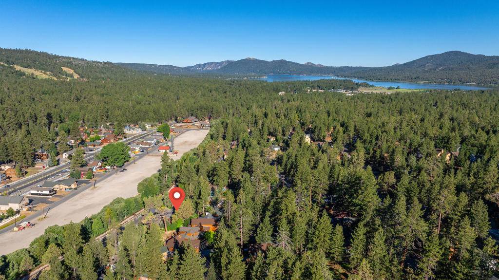 Big Bear, CA 92315,42726 Sonoma DR