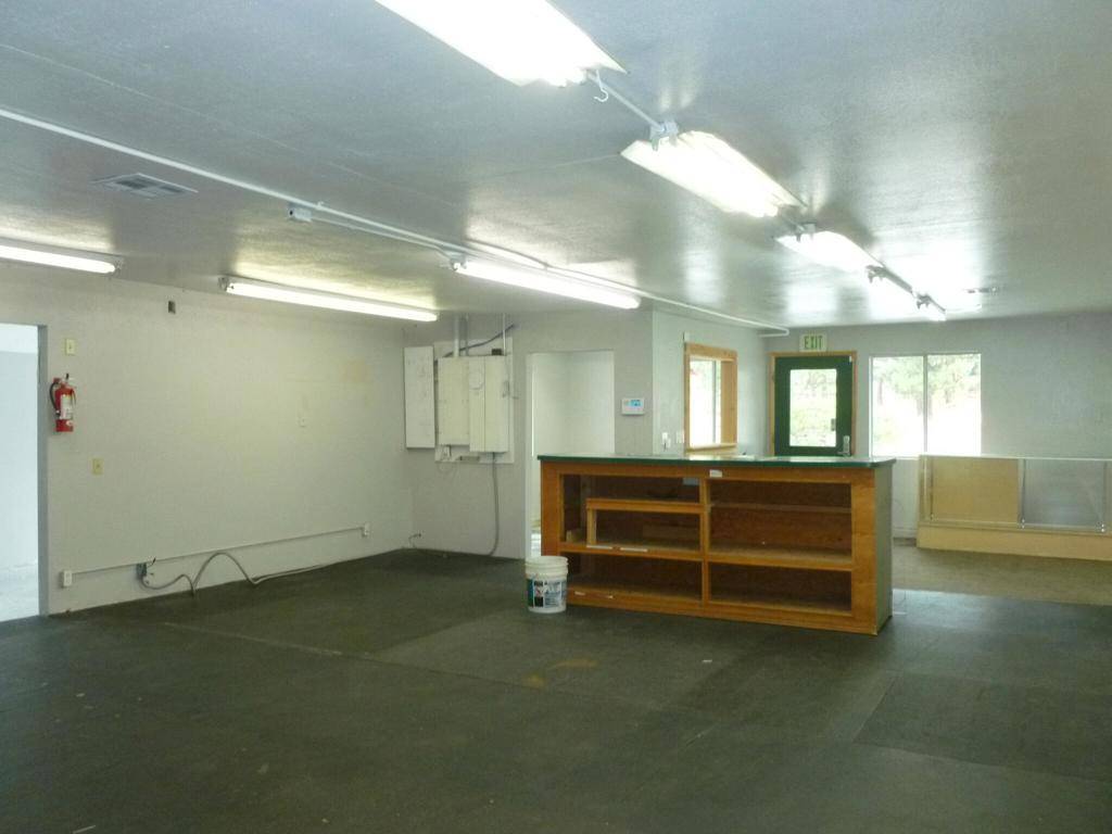 Big Bear, CA 92315,558 Wren DR