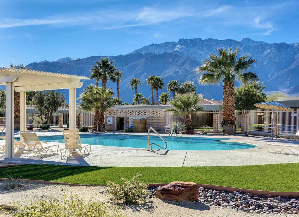 Palm Springs, CA 92262,1498 Sunflower CIR S