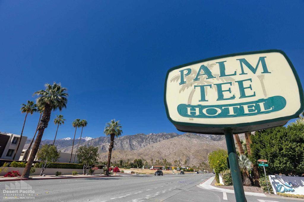 Palm Springs, CA 92264,1590 E Palm Canyon Dr