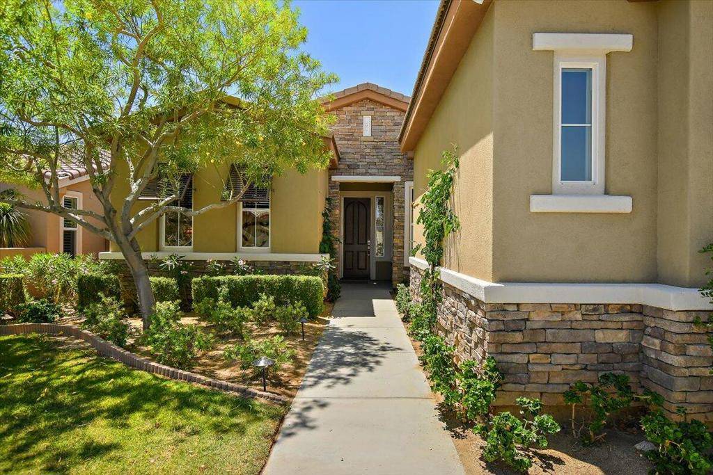 La Quinta, CA 92253,81461 Golden Poppy WAY