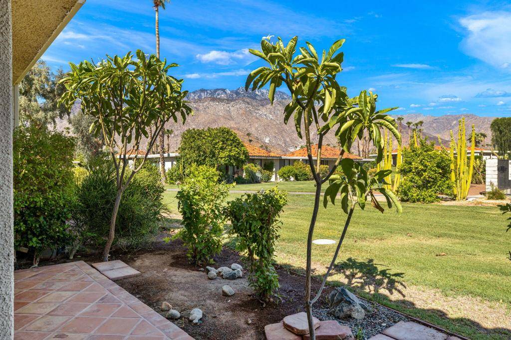 Palm Springs, CA 92262,673 N Palomar CIR