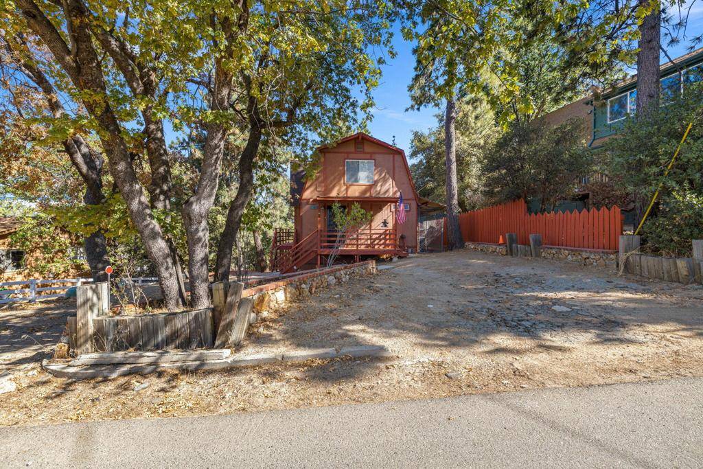 Idyllwild, CA 92549,54370 Valley View DR